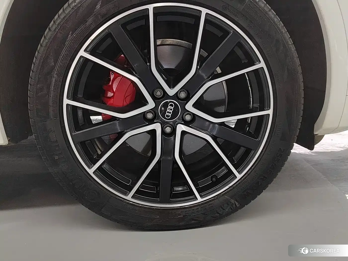 Audi Q5L 2024 Белый из Китая, фото 4