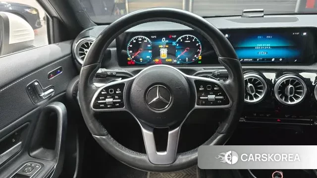 Mercedes-Benz A-Class W177 2021 Белый из Кореи, фото 4