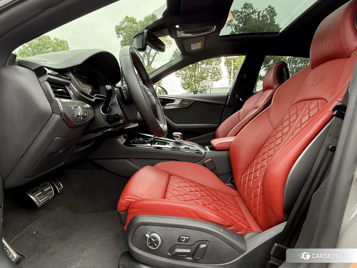 Audi S5 2020 Серебристо-серый из Китая, фото 4