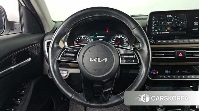 Kia Seltos 2022 Белый из Кореи, фото 4