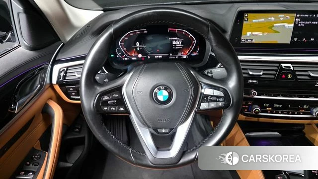 BMW 5 Series (G30) 2019 Черный из Кореи, фото 4