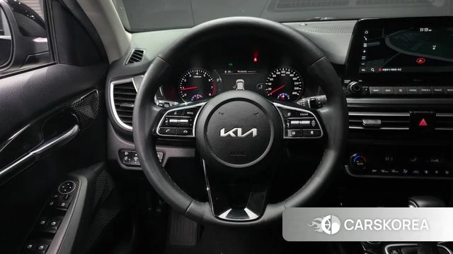 Kia Seltos 2022 Черный из Кореи, фото 4