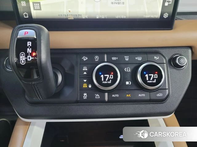 Land Rover Defender (L663) 2025 Черный из Кореи, фото 4