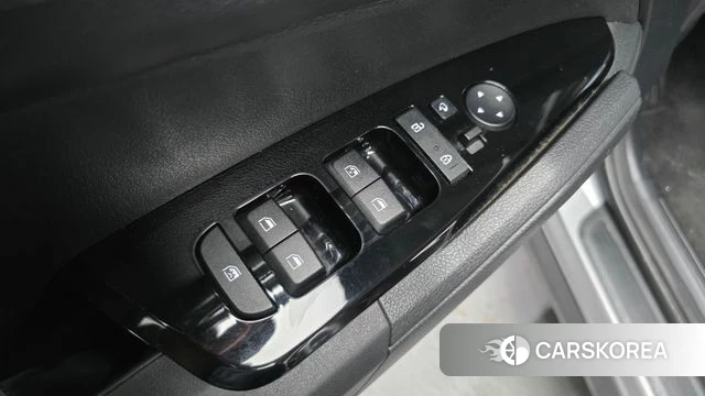 Kia Sportage 5th Generation 2022 Серебристо-серый из Кореи, фото 4