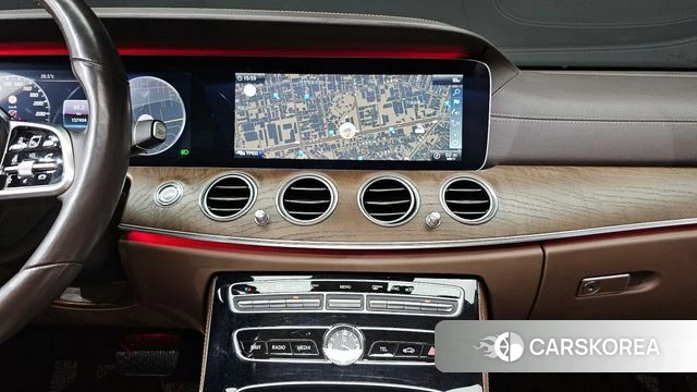 Mercedes-Benz E-Class W213 2019 Белый из Кореи, фото 4