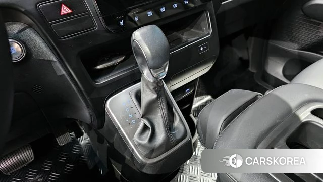 Hyundai Staria 2025 Черный из Кореи, фото 4