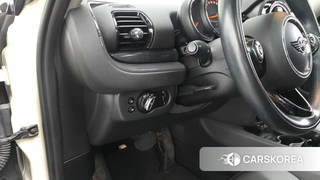 Mini Cooper D Clubman 2019 Жемчужный цвет из Кореи, фото 4