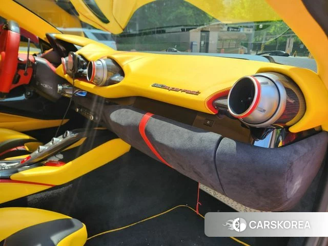 Ferrari 812 Superfast 2018 Красный из Кореи, фото 4