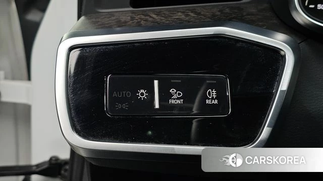 Audi A6 (C8) 2021 Белый из Кореи, фото 4