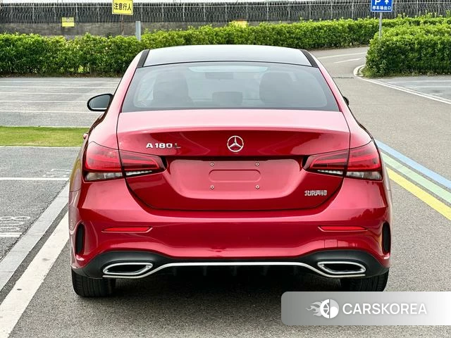 Mercedes-Benz Class A 2022 Красный из Китая, фото 4