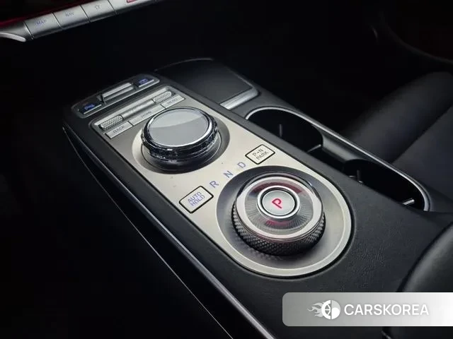 Genesis GV70 2021 Черный из Кореи, фото 4