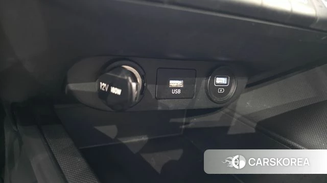 Hyundai Avante Hybrid (CN7) 2022 Белый из Кореи, фото 4