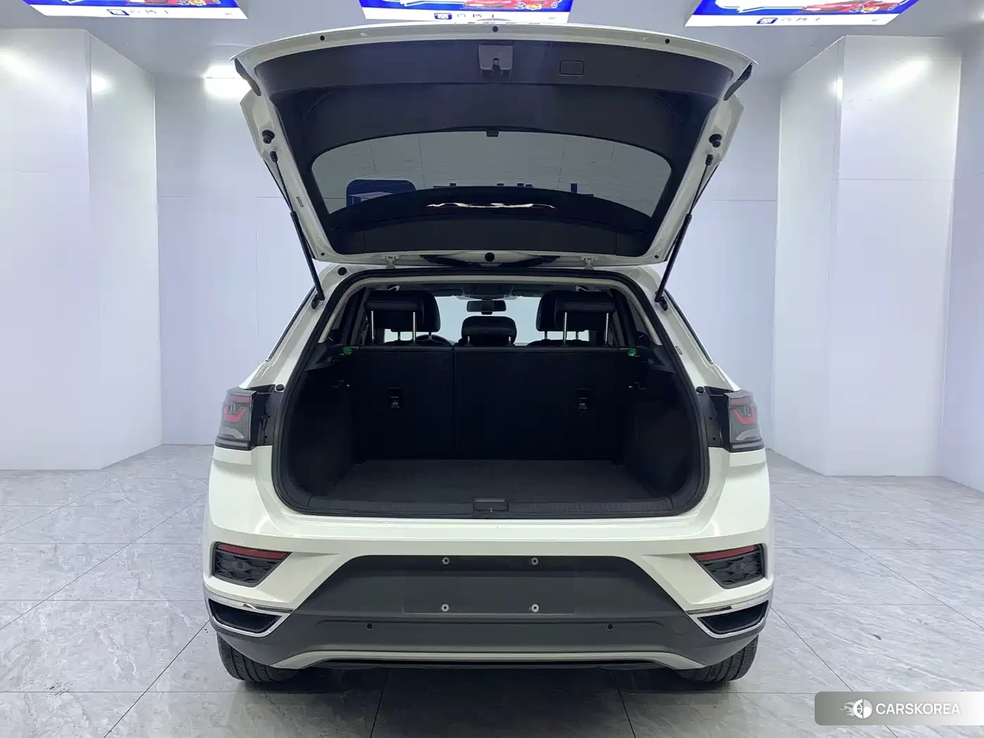 Volkswagen T-Roc 2023 Белый из Китая, фото 4