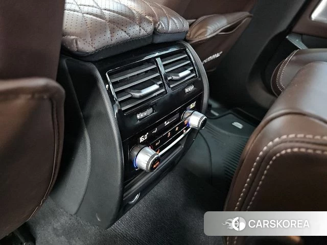 BMW 5 Series (G30) 2021 Серый из Кореи, фото 4