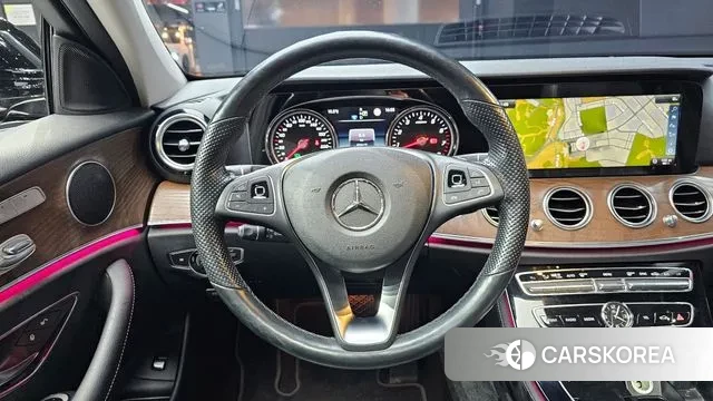 Mercedes-Benz E-Class W213 2018 Черный из Кореи, фото 4