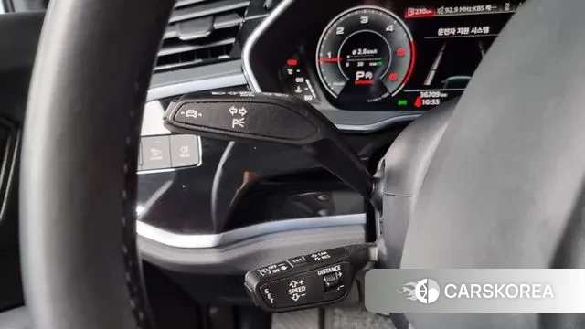 Audi Q3 (F3) 2022 Белый из Кореи, фото 4