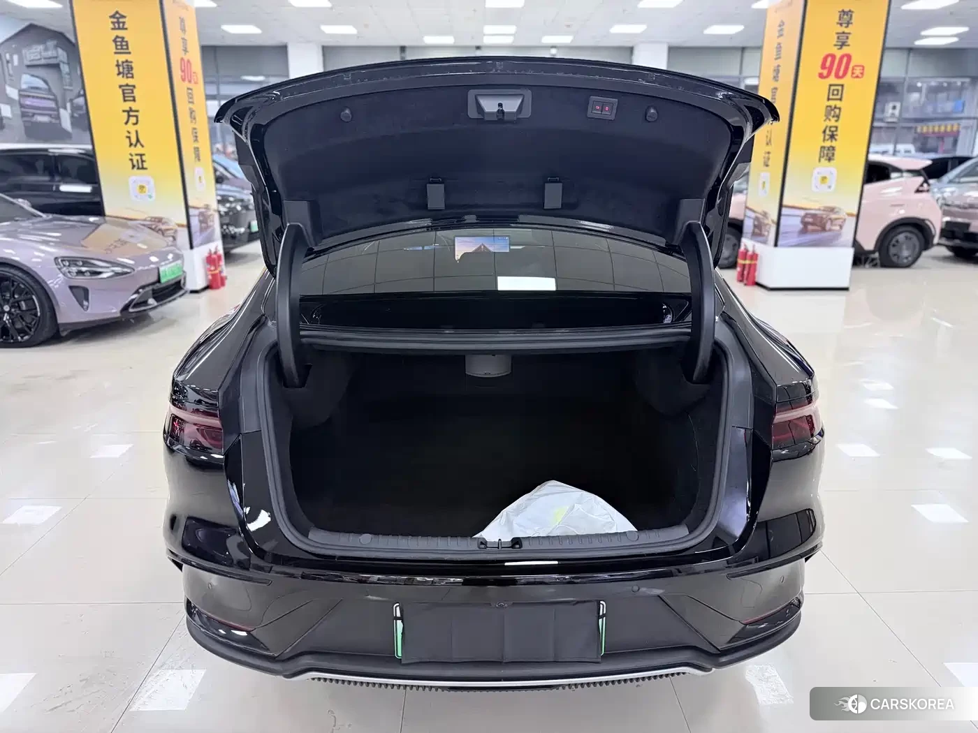 BYD Han 2025 Черный из Китая, фото 4