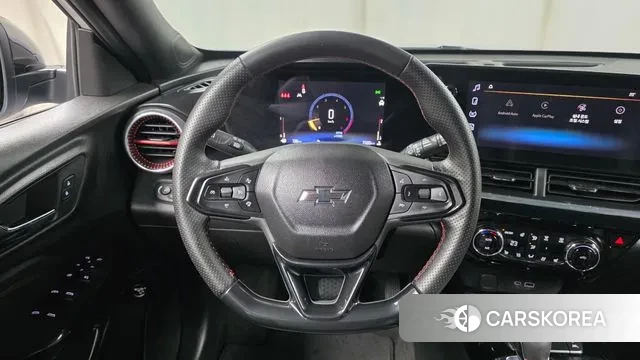 Chevrolet (GM Daewoo) Trax Crossover 2023 Светло-серебряный цвет из Кореи, фото 4