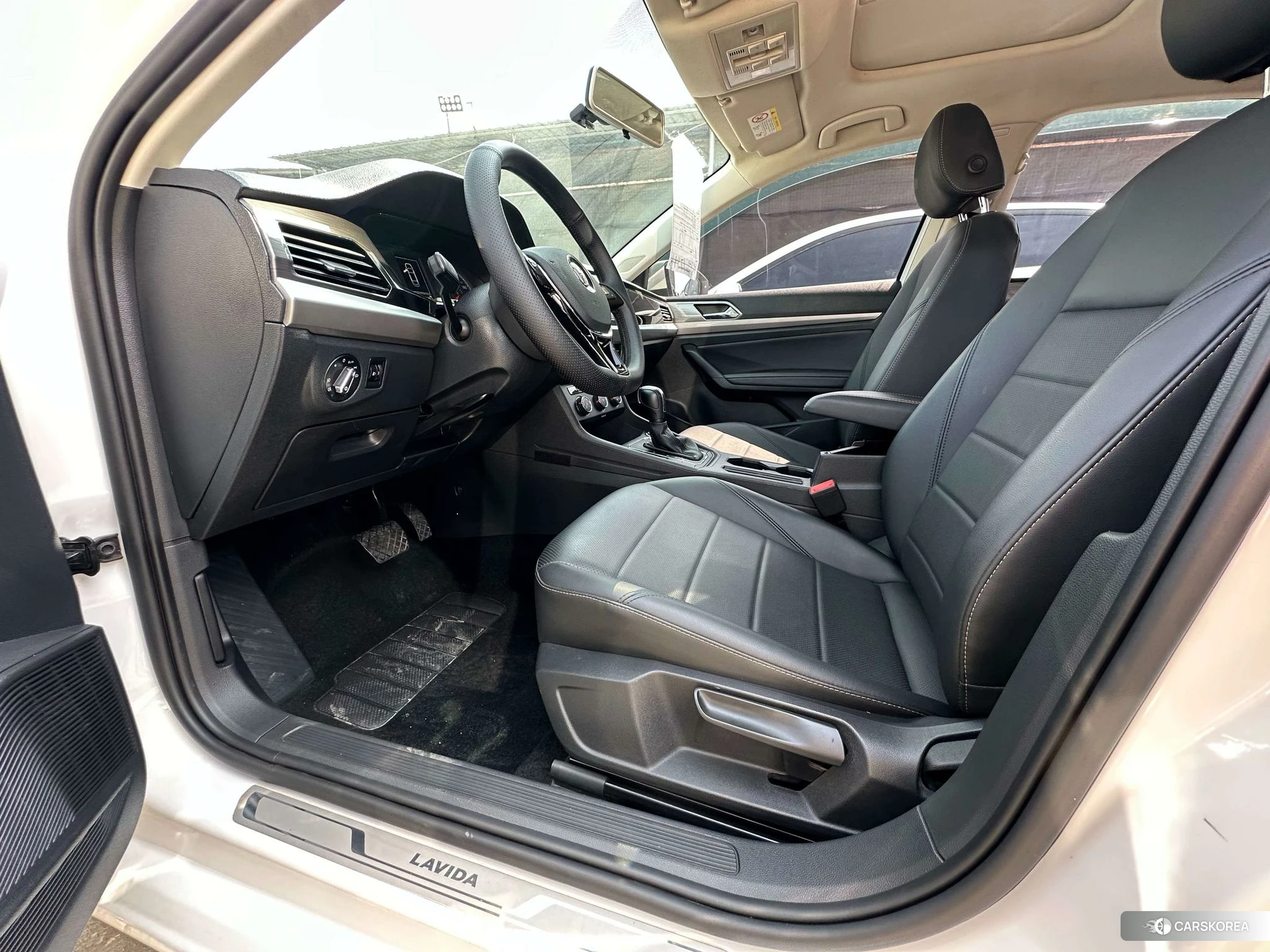 Volkswagen Lavida 2021 Белый из Китая, фото 4