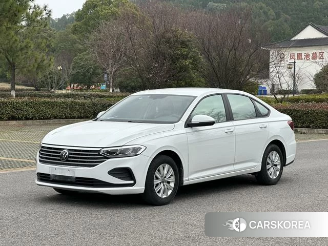 Volkswagen Lavida 2023 Белый из Китая, фото 4