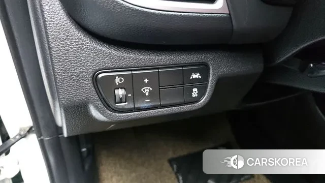 Kia Seltos 2022 Белый из Кореи, фото 4