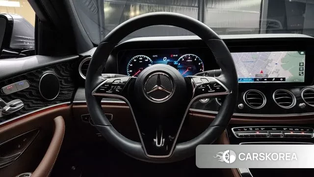 Mercedes-Benz E-Class W213 2022 Серый из Кореи, фото 4