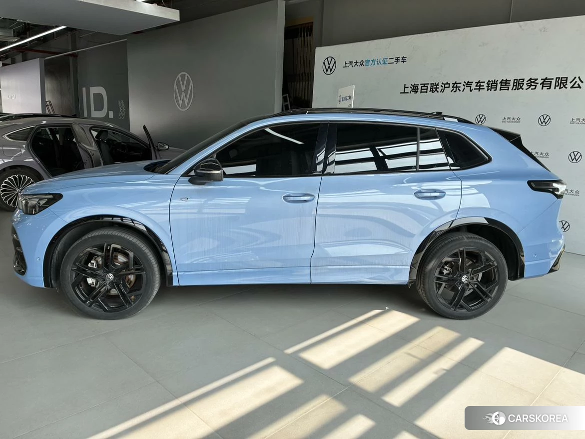 Volkswagen Tiguan L 2024 Синий из Китая, фото 4