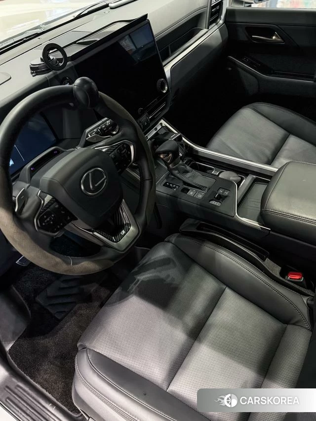 Lexus GX 2024 Белый из Китая, фото 4