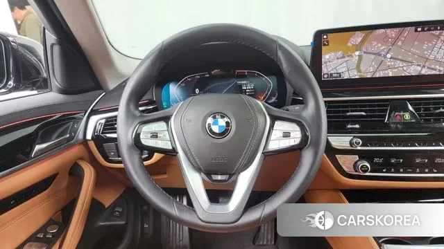 BMW 5 Series (G30) 2022 Черный из Кореи, фото 4