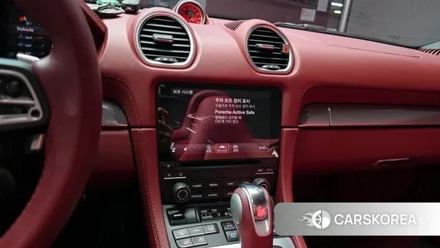 Porsche 718 Boxster 2023 Серебристо-серый из Кореи, фото 4