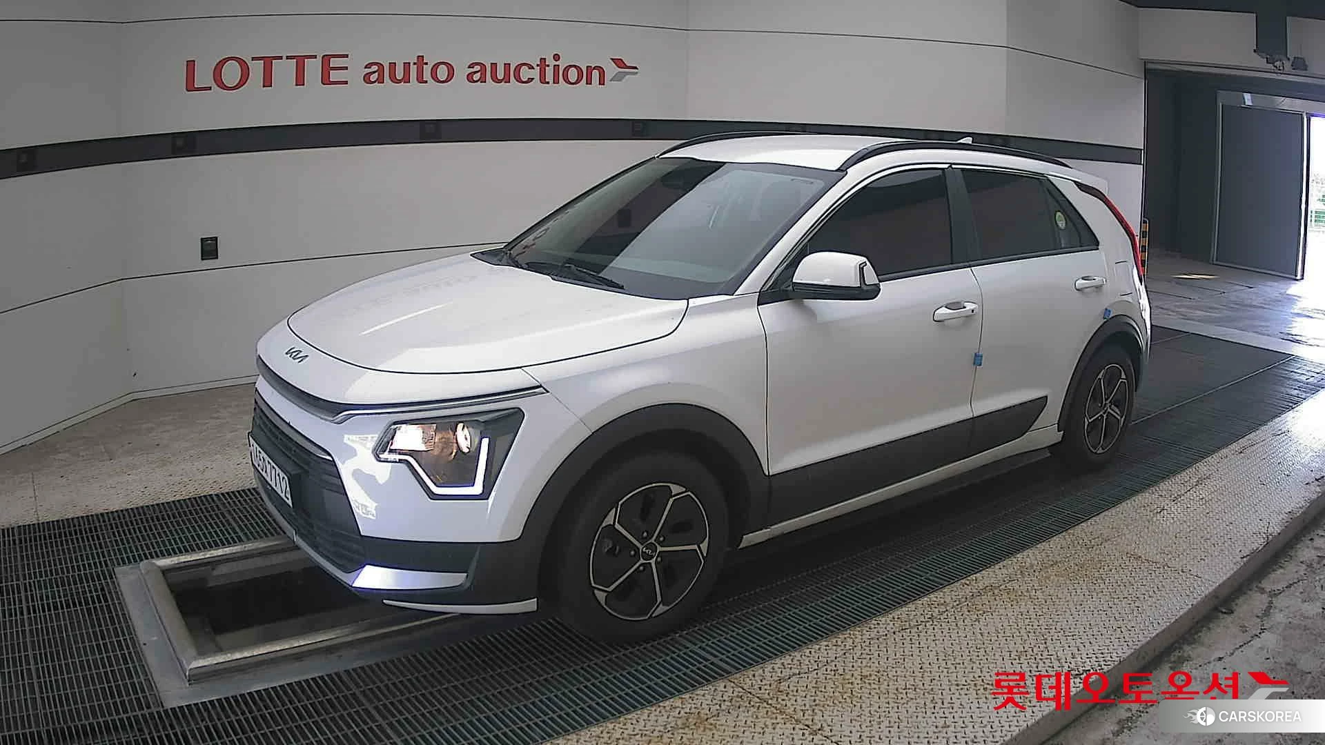 Kia Niro Hybrid 2022 Snow White Pearl (optional) из Кореи, фото 4