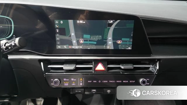 Kia Di Ol Nu Niro 2022 Серебристо-серый из Кореи, фото 4