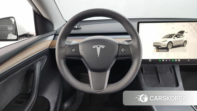 Tesla Model Y 2023 Белый из Кореи, фото 4