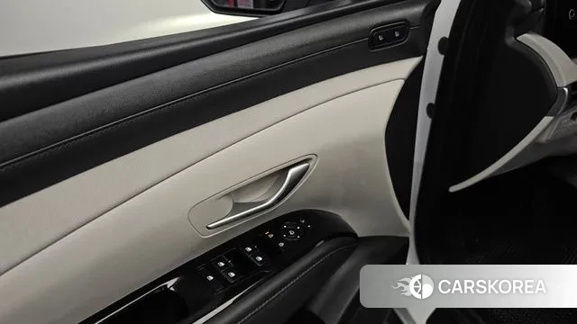 Hyundai The New Tucson Hybrid (NX4) 2025 Белый из Кореи, фото 4