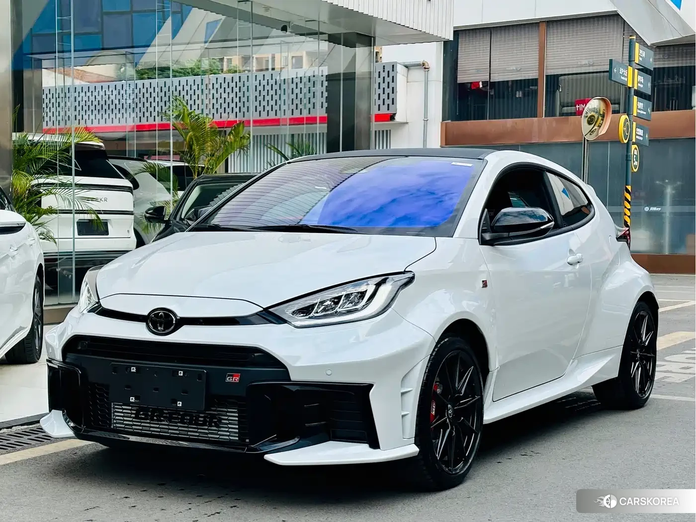 Toyota GR Yaris 2026 Белый из Китая, фото 4