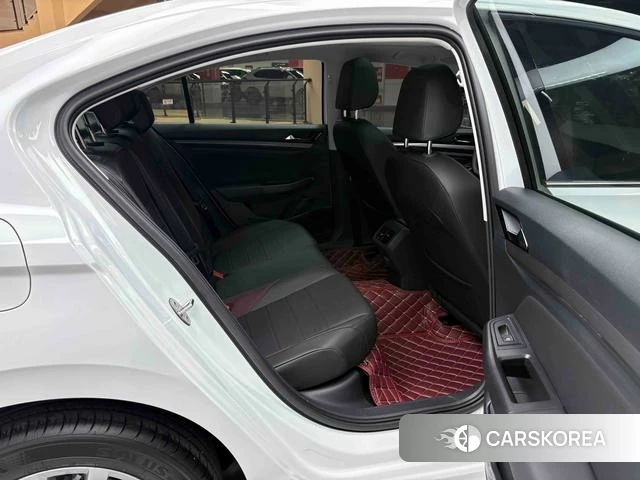 Volkswagen Bora 2021 Белый из Китая, фото 4