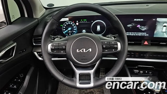 Kia Sportage 5th Generation Hybrid 2023 Белый из Кореи, фото 4