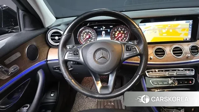 Mercedes-Benz E-Class W213 2018 Черный из Кореи, фото 4