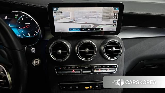 Mercedes-Benz GLC-Class X253 2023 Белый из Кореи, фото 4