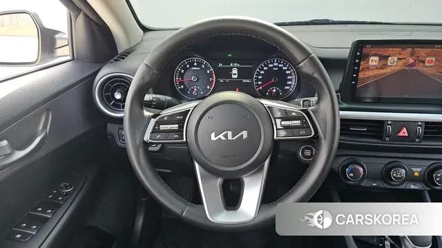 Kia The New K3 2nd generation 2022 Белый из Кореи, фото 4