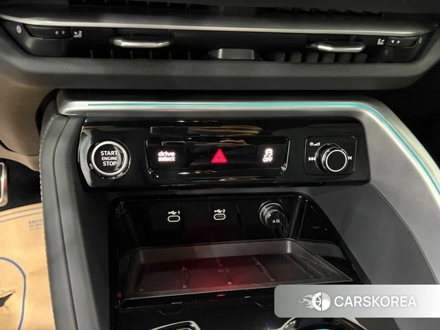 Audi Q5 (80A) 2025 Серый из Кореи, фото 4