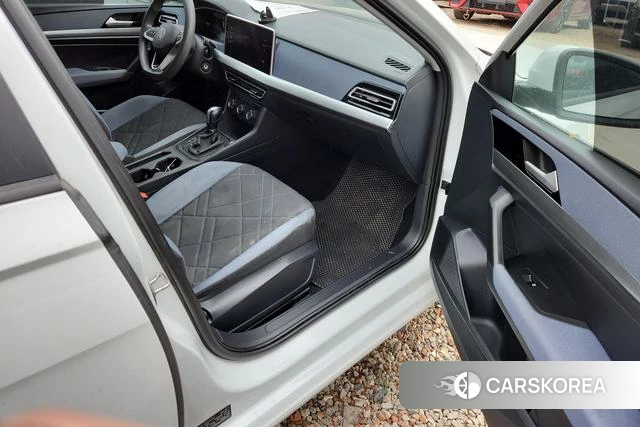 Volkswagen Lavida 2023 Белый из Китая, фото 4