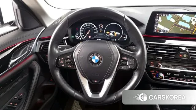 BMW 5 Series (G30) 2019 Белый из Кореи, фото 4