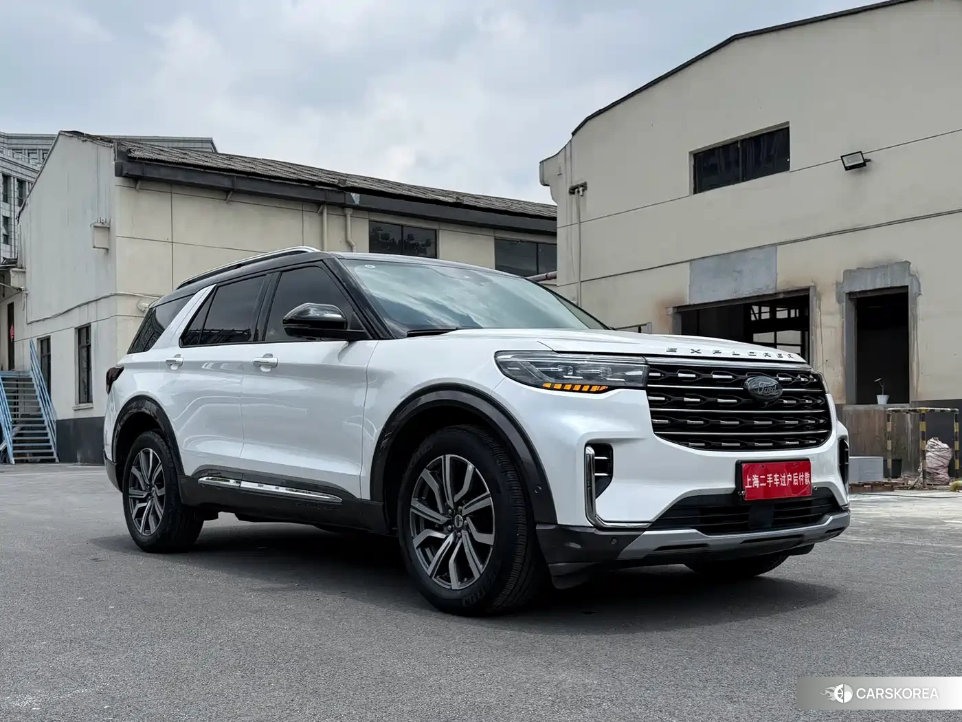 Ford Explorer 2023 Белый из Китая, фото 4