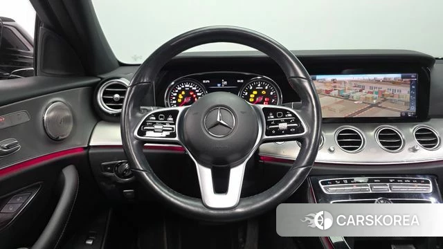 Mercedes-Benz E-Class W213 2018 Черный из Кореи, фото 4