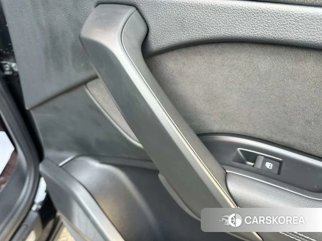 Audi Q5L Sportback 2021 Черный из Китая, фото 4