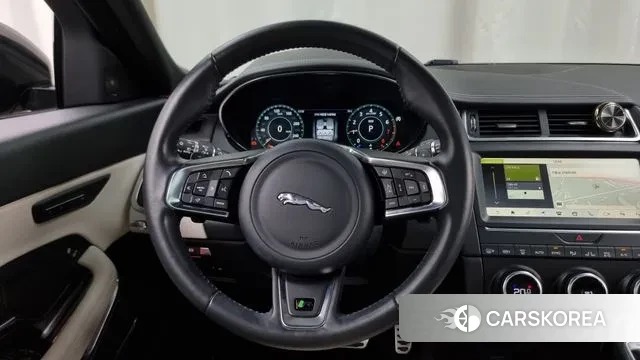 Jaguar E-PACE 2018 Черный из Кореи, фото 4