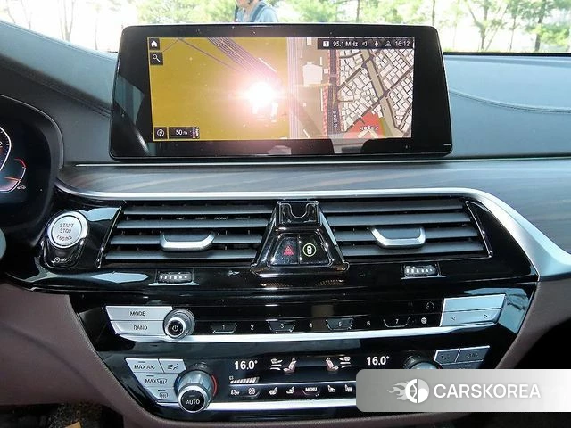BMW 6 Series GT (G32) 2019 Серебристо-серый из Кореи, фото 4