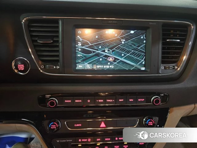 Kia The New Carnival 2018 Белый из Кореи, фото 4