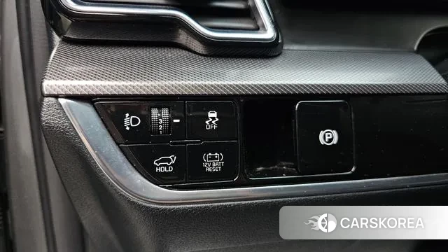 Kia Sportage 5th Generation Hybrid 2023 Серебряный из Кореи, фото 4